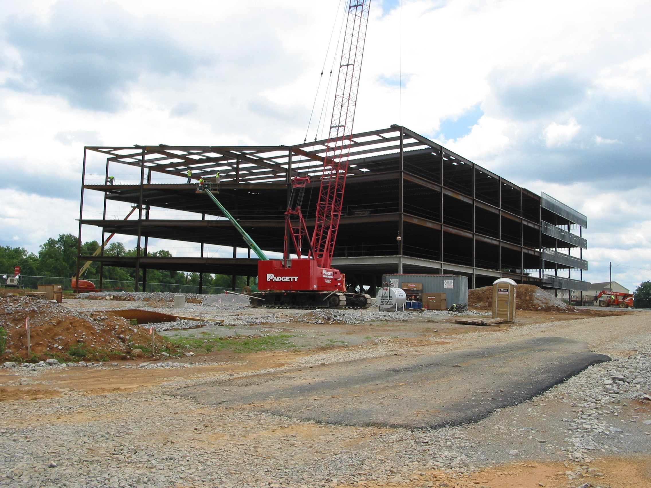 Commercial building steel frame — erection drawings by LECGI